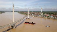 Pemerintah Daerah setempat kembali mewacanakan pemaksimalan Sungai Batanghari sebagai alternatif pengangkutan batu bara.