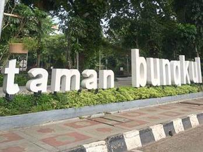 Taman di Surabaya