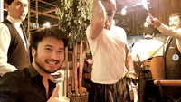 Tahun 2018, Rudy Salim berkesempatan mencicipi steak buatan Salt Bae di restorannya yang ada di Dubai. Rudy Salim bahkan menikmati atraksi tabur garam chef terkenal itu.