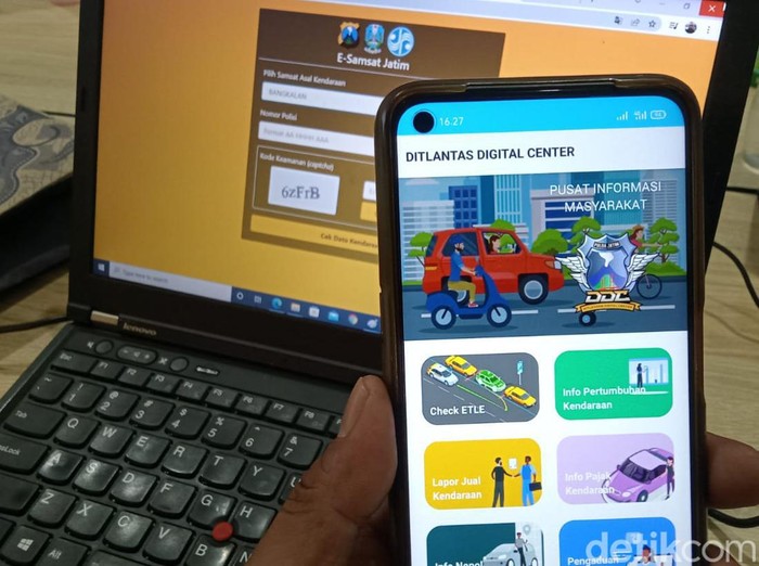Aplikasi untuk mengecek identitas dan pajak kendaraan bermotor di Jawa Timur