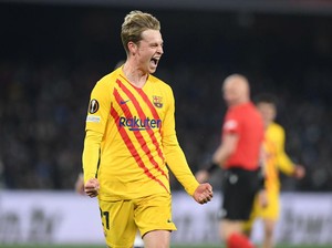 Frenkie de Jong Diincar MU, Xavi...