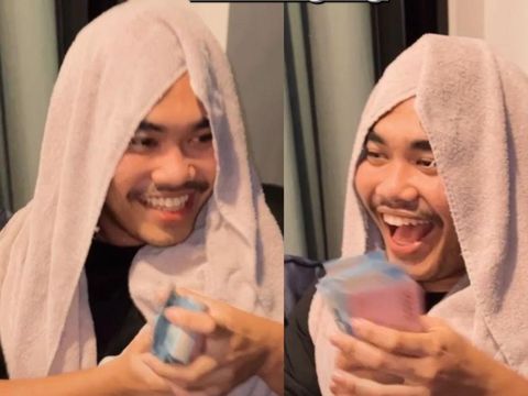 Fuji beri uang di ultah manajer.