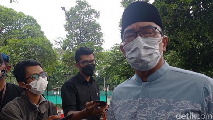 Gubernur Jabar Ridwan Kamil