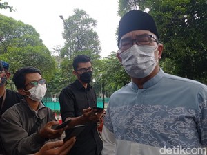 Minyak Goreng Curah di Jabar Langka dan Harganya Tak Wajar