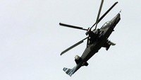 Helikopter Ka-52 dilengkapi enam cantelan untuk membawa rudal-rudal yang mematikan, seperti rudal Ataka dengan sistem panduan laser dan peluncur roket B8V-20, rudal anti-tank VIKHR yang memiliki jangkauan 8 hingga 10 km, serta rudal anti-pesawat Igla-V. (Getty Images/Oleg Nikishin)