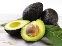 12 Manfaat Alpukat Untuk Kesehatan Tubuh