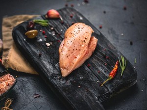 Hati-hati! 5 Makanan Ini Berbahaya Jika Disantap Mentah