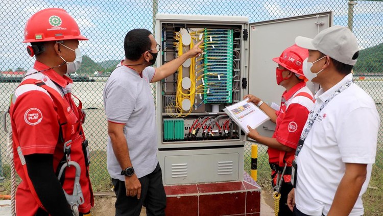 Intip Persiapan Infrastruktur Telekomunikasi untuk MotoGP 2022 Mandalika TelkomGroup bersiap menyambut MotoGP Mandalika yang akan digelar di depan mata. Berbagai persiapan akan infrastruktur telekomunikasi TelkomGroup demi lancarnya acara MotoGP 2022 Mandalika, Nusa Tenggara Barat.