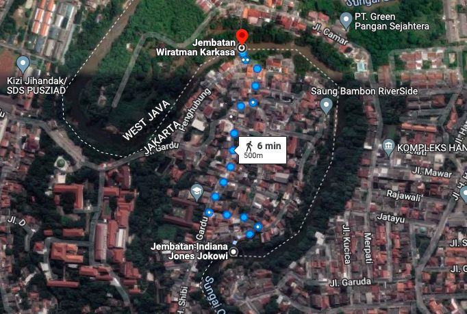 Jarak Jembatan Wiratman Karkasa dengan Jembatan Indiana Jones Srengseng Sawah. (Google Maps)