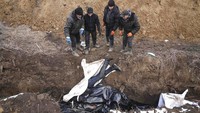 Dilansir dari sejumlah media(10/3), dilaporkan jumlah korban tentara yang meninggal di pihak Ukraina yaitu sebanyak 2.880 orang, sementara di pihak Rusia sebanyak 498 jiwa. Selebihnya terdapat 227 warga sipil meninggal dan 525 lainnya luka-luka.