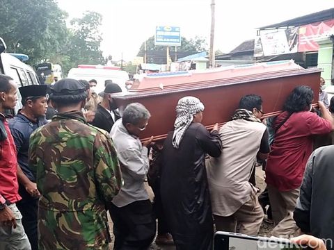 Jenazah tiba di rumah duka Sukoharjo, Kamis (10/3/2022).