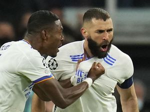 Madrid Vs PSG: Hat-trick Benzema Bawa El Real ke Perempatfinal!