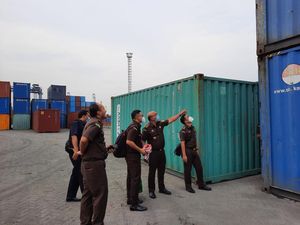 Kejagung Sita 19 Kontainer Tekstil dari China di Kasus Mafia Pelabuhan