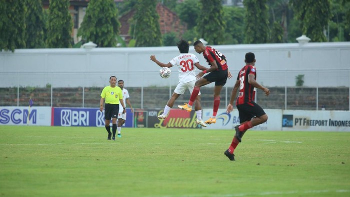 Laga PSM vs Persipura.