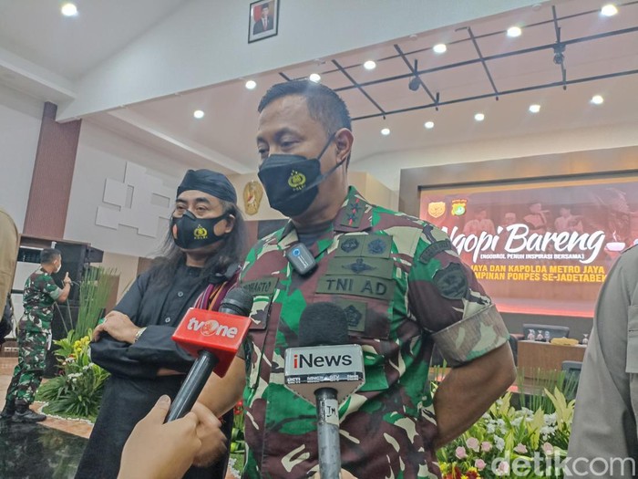 Pangdam Jaya Mayjen Untung Budiharto