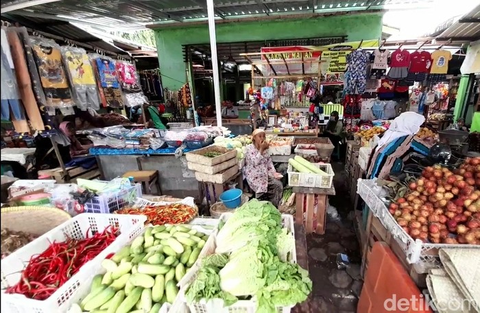 Pedangan Pasar Induk Brebes, Rabu (10/3/2022).