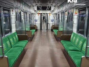 Persyaratan Naik Kereta Api Lokal-Jarak Jauh, Cek Aturan Terbaru!