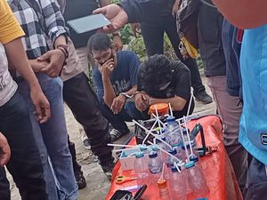 Usai Kampung Bahari, Kini Kampung Boncos Diobrak-abrik Polisi!