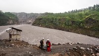 Badan Geologi terus berupaya memitigasi bahaya Gunung Merapi mulai dari pemantauan, penilaian bahaya, penyebaran informasi, dan sosialisasi aktivitas Gunung Merapi. Antara Foto/Hendra Nurdiyansyah.