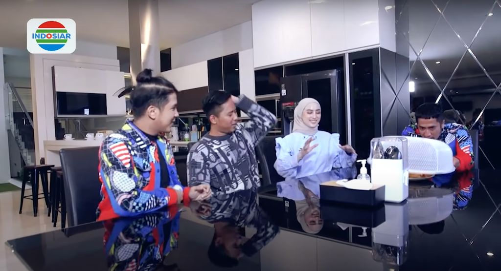 Rumah Indra Kenz dan Doni Salmanan