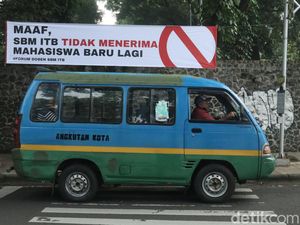 Mahasiswa SBM ITB Keluhkan Konflik Dosen-Rektor: Kami Bayar UKT