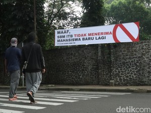 Desakan Pusat Minta Konflik SBM-Rektor ITB Segera Tuntas!