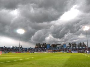 Dana Rp 700 Juta Disiapkan Sulap Stadion Surajaya Lamongan Jadi Sport Tourism