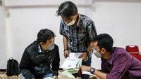 Sejumlah fotografer jurnalistik mengikuti uji kompetensi wartawan (UKW-PFI).