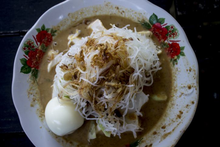 5 Ketoprak Gerobakan Enak di Depok Ini Dapat Rating Tinggi di Aplikasi Ojol