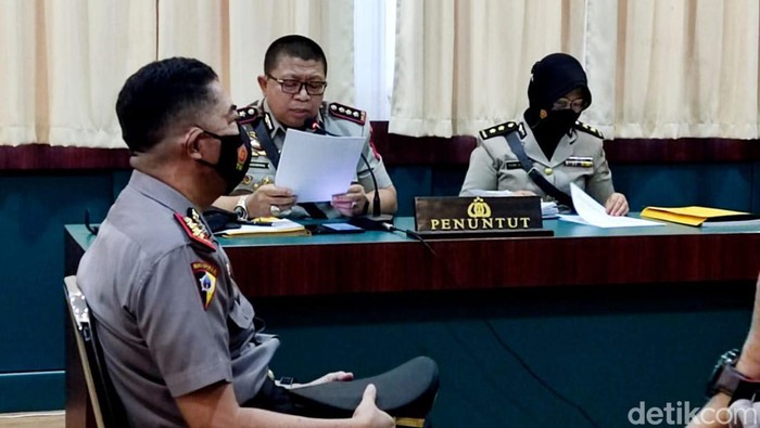 AKBP M menjalani sidang kode etik.