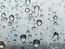 Waspada! Hujan Petir di Bandung Hari Ini