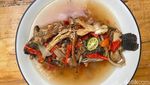 Bintaro Rasa Bali! Di Resto Ini Ada Ayam Sambal Matah hingga Kopi Pala Enak