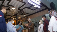 Mulai dari pembuatan aplikasi super Indonesia Digital Techno Park, yang akan menghadirkan tiga solusi, mulai dari platform pasar digital (e-commerce), pelatihan digital (e-training) dan talent hub yang dapat mempertemukan penyedia lapangan kerja dengan calon tenaga kerja.