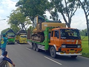 Protes Aturan ODOL di Nganjuk Diwakili Pendemo Sopir Truk di Surabaya