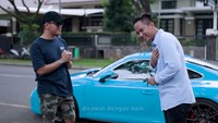 Porsche 911 Carrera S ini menggendong mesin berkapasitas 3.800 cc. Mesin itu mampu menghasilkan tenaga 400 daya kuda pada 7.400 rpm dan torsi 325 lb-ft pada 5.600 rpm. Tenaga tersebut disalurkan melalui penggerak roda belakang. Mesin dipadukan dengan transmisi otomatis 7 percepatan dual clutch.