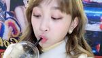 Foto Jadul Dita Karang saat Makan Kue Ini Cantik Banget