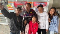 Pada tahun 1983 Icuk menikah dengan Hj. Nina Yaroh, seorang atlet bulu tangkis putri nasional dari Medan, dan pada tahun 1984 pasangan tersebut dianugrahi anak pertama mereka, Natassia Octaviani Sugiarto, dan menyusul Tommy Sugiarto dan si bungsu Jauza Fadhilla Sugiarto pada tahun 1988 dan 1999.