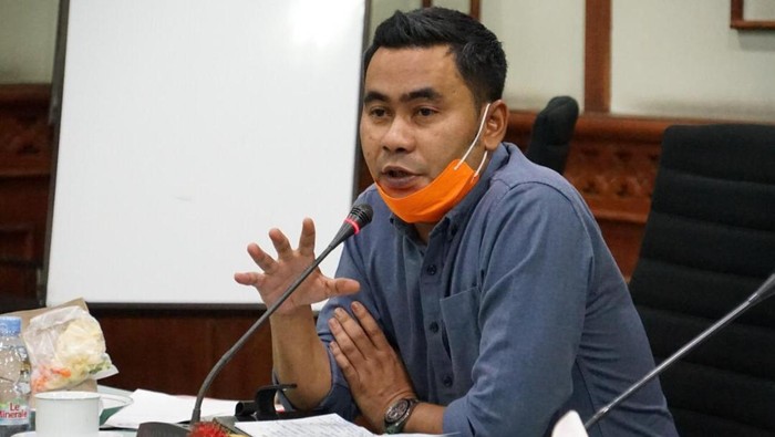 Ketua Komisi V DPR Aceh M Rizal Falevi Kirani
