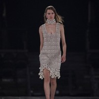 Inilah koleski terbaru Givenchy Fall/ Winter 2022 yang ditampilkan di Paris Fashion Week 2022. Foto: dok. Vianney Le Caer/AP.