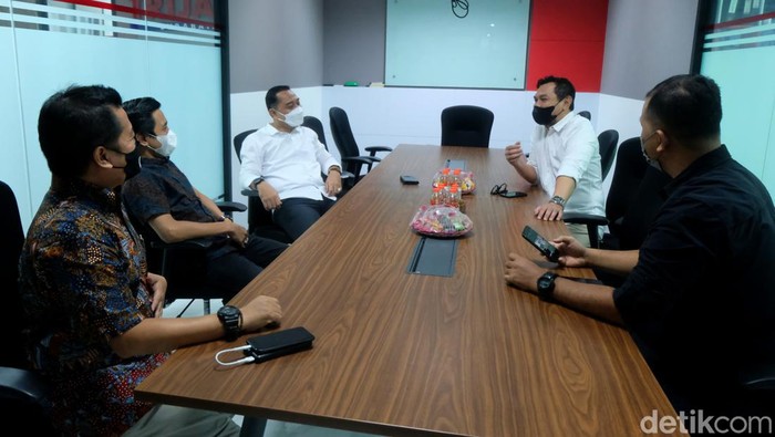 Komisi B DPRD Surabaya