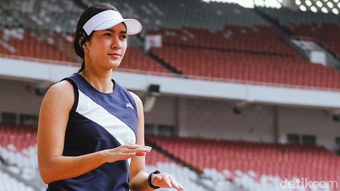 Menyapa Razer Patricia yang Hobi Lari Olahraga menjadi gaya hidup bagi Razer Patricia. Perempuan kelahiran Manado ini memang kerap mengunggah momen dirinya berlari dan nge-gym.