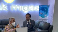 Presiden, menurut Dwi Soetjipto, mengapresiasi apa yang telah dikerjakan dan betul-betul nyata, baik dalam bentuk pengembangan dan peningkatan skil dan knowledge. “Karena kita tahu STP memiliki sarana-sarana yang telah dimiliki, seperti under water welder dan bengkel-bengkel lain yang bisa dimanfaatkan untuk pengembanan SDM hulumigas, “ Dwi.Foto: Dok. Agus Suparto