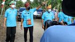 Sandiaga Uno Kunjungi Desa Wisata Sungai Kupah Kalbar