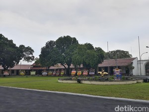 Gibran Beberkan Alasan Ngunduh Mantu Kaesang - Erina di Pura Mangkunegaran