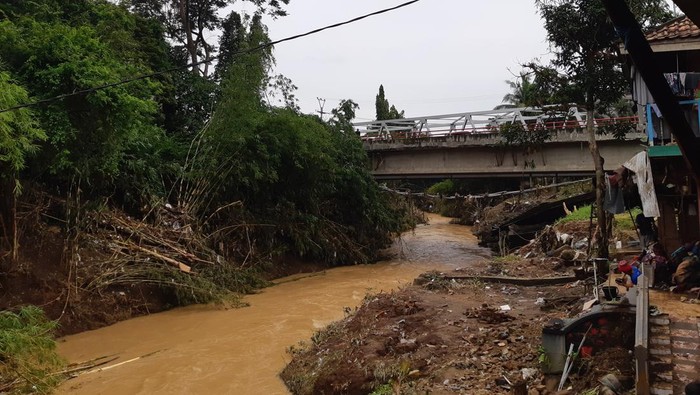 Sungai Cibanten (Bahtiar-detikcom)