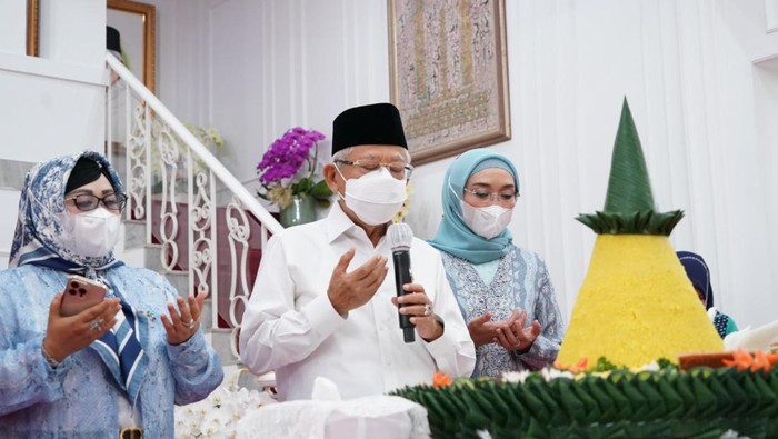 Syukuran ulang tahun Maruf Amin