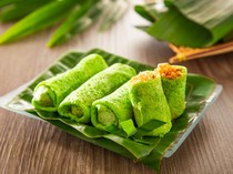 Cara Membuat Dadar Gulung Berbagai Isi yang Berpori-pori Besar dan Gak Lengket