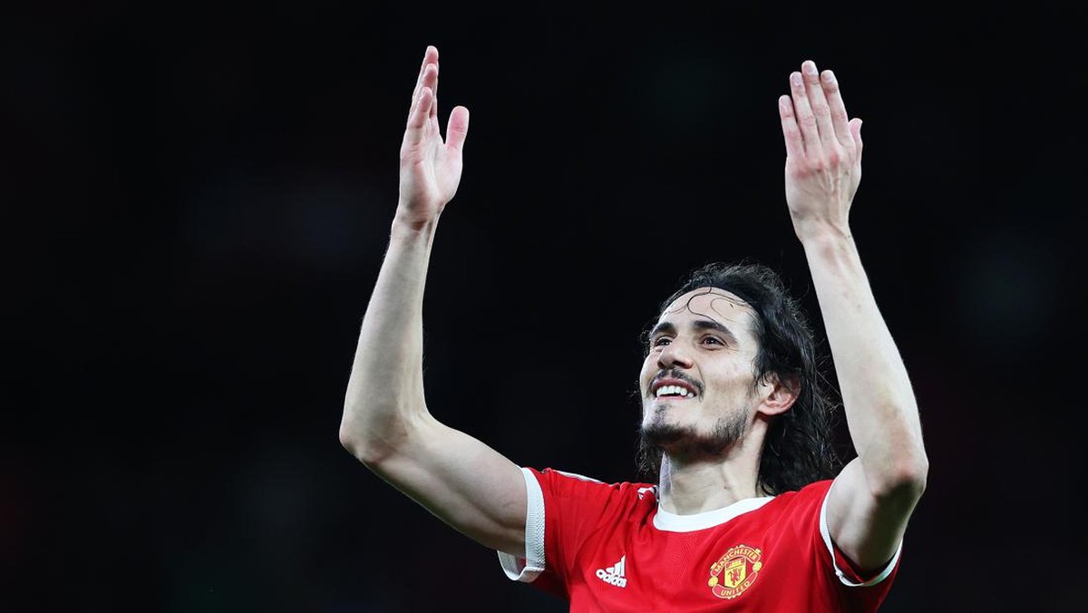Edinson Cavani diincar AC Monza, klubnya Silvio Berlusconi. (Foto: Getty Images/Clive Brunskill)
