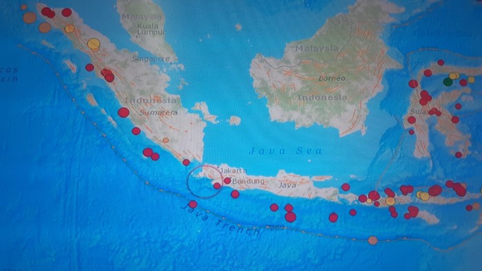 Gempa M 5 3 Guncang Bayah Banten Bmkg Hati Hati Gempa Susulan