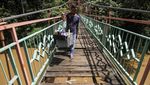 Jembatan Penghubung Jakarta-Depok Rusak